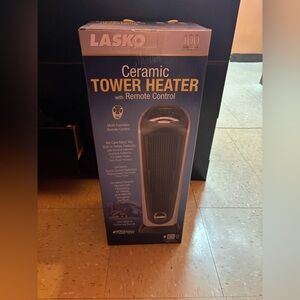 Ceramic Tower Heater w/ Remote Control